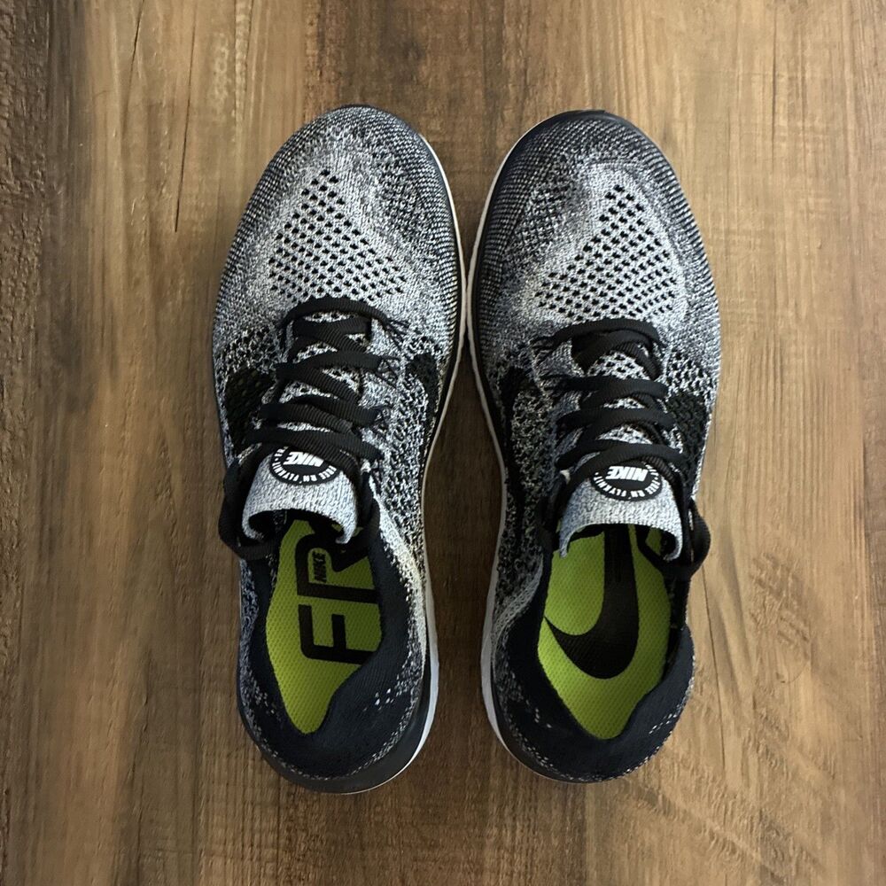 Nike Free RN Flyknit 2018 Running Shoes Women Sz 8 Black White Oreo 942839-101 - Picture 4 of 7